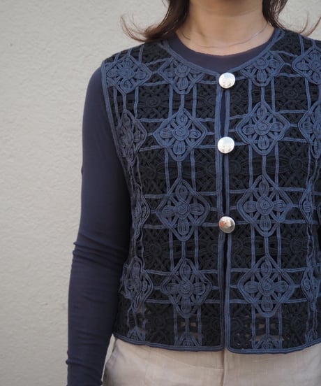 JoICEADDED / EMBROIDERED VEST