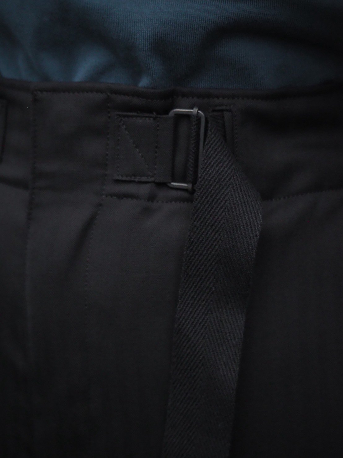 AURALEE(MENS) / WOOL HERRINGBONE CARGO PANTS |