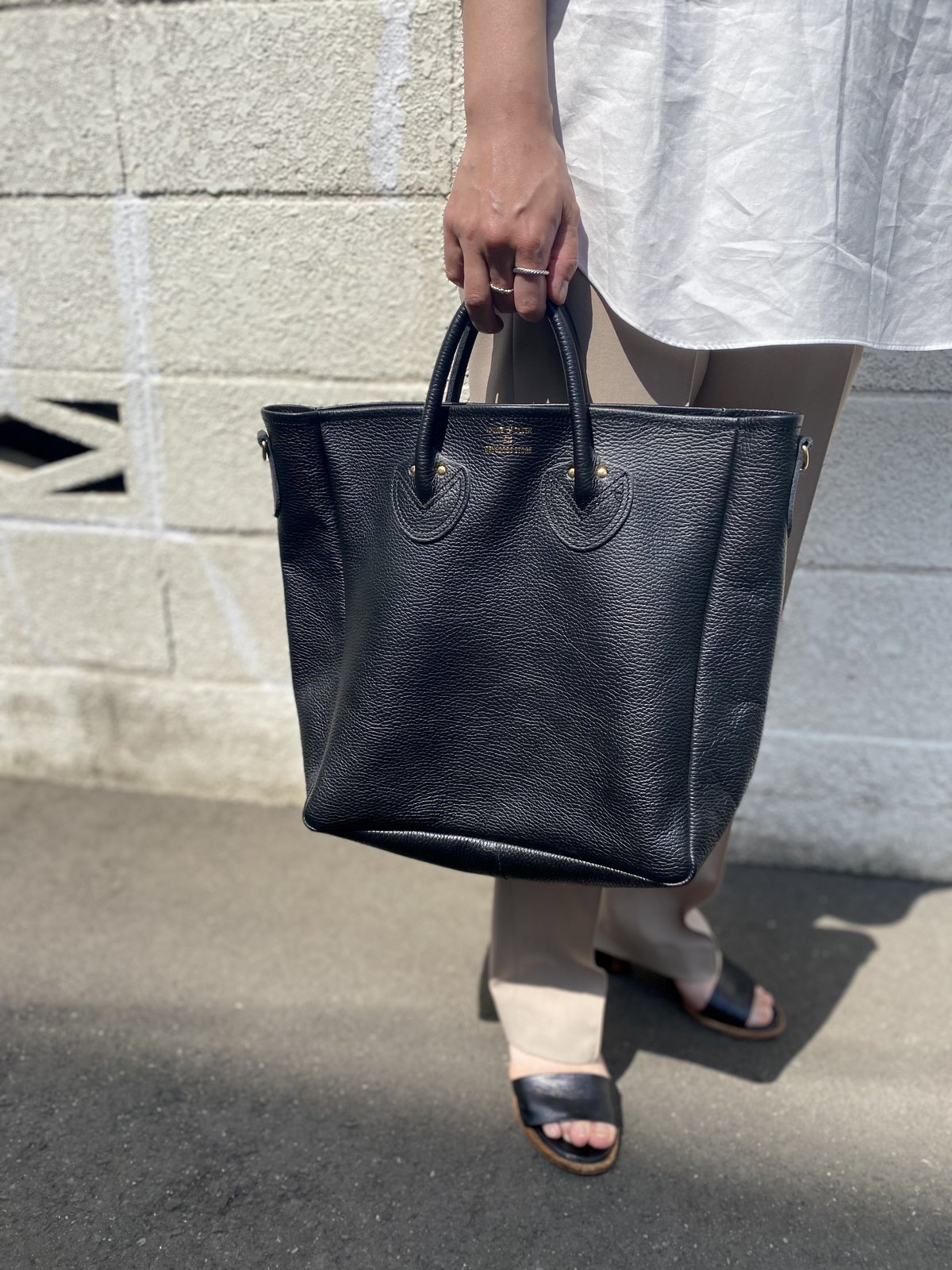 【新品】YOUNG&OLSEN EMBOSSED LEATHER TOTE M ヤングアンドオルセン エンボスドレザー ベルテッド トート M