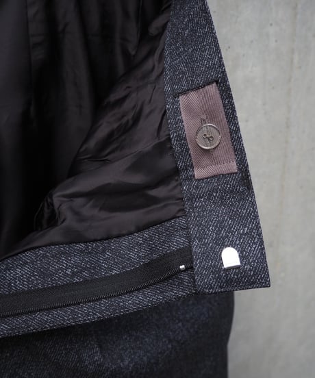 REVER BERATE / TACKED TROUSERS