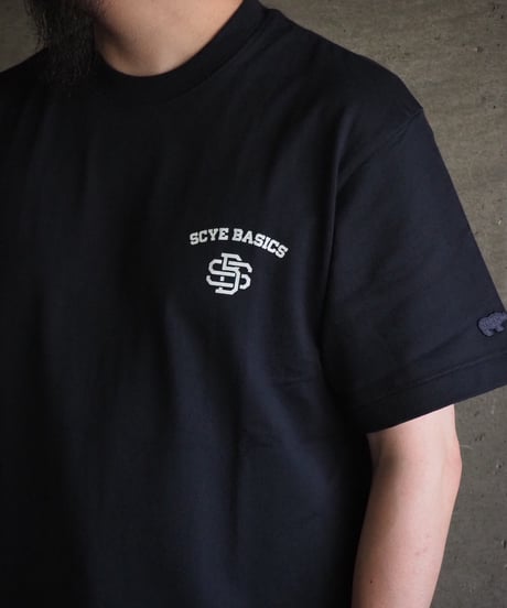 SCYE(MENS) / 30/2 COTTON JERSEY VARSITY LOGO PRINT T-SHIRT