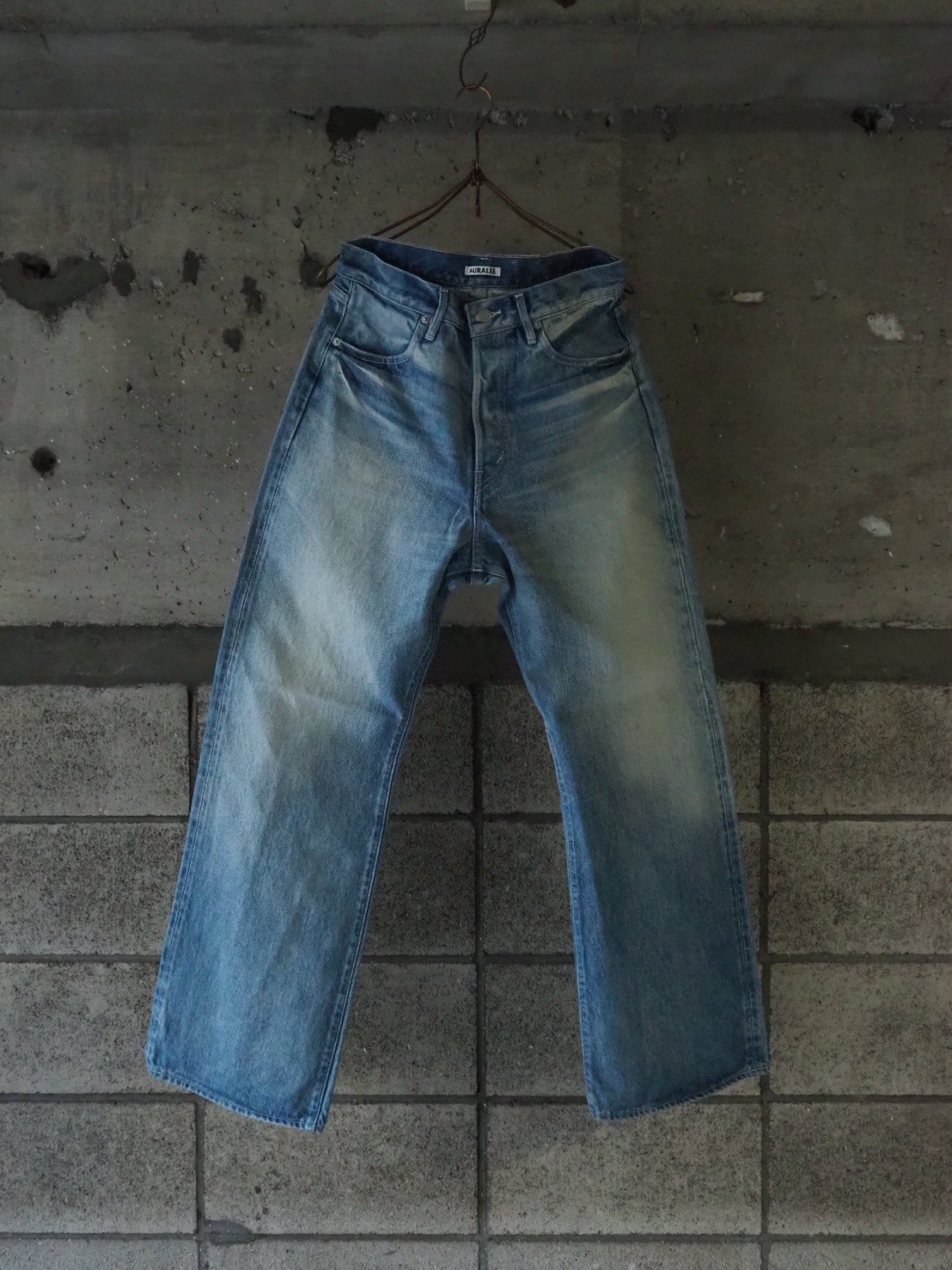 AURALEE(WOMENS) / SELVEDGE FADED HEAVY DENIM PA