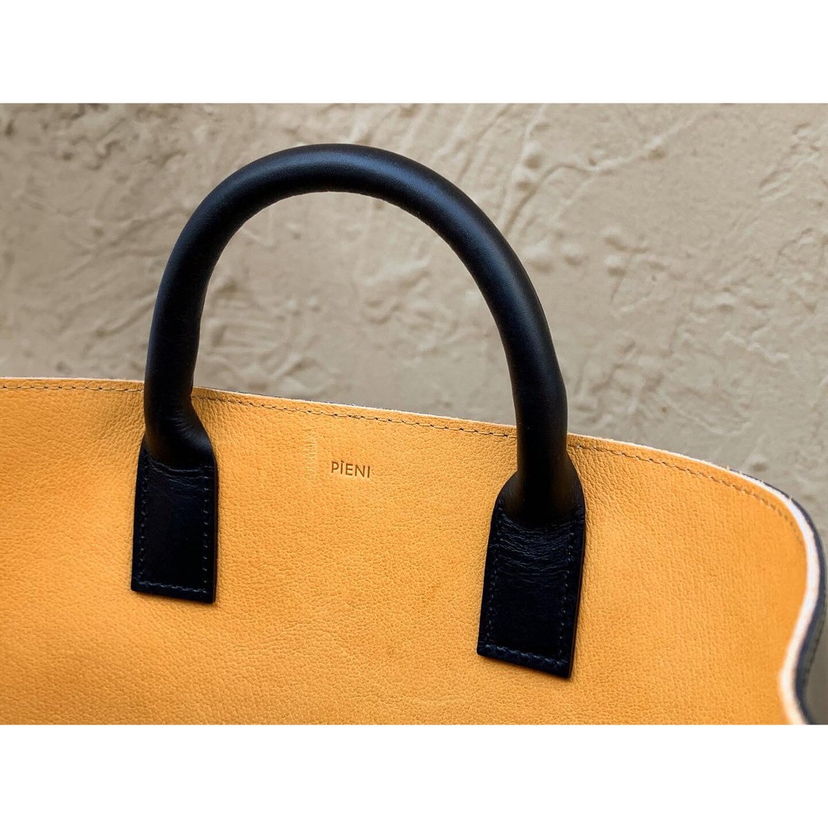 PIENI TOTE Lサイズ　レザー トートバッグ PIENI (ピエニ) TOTE L / トートバッグ
