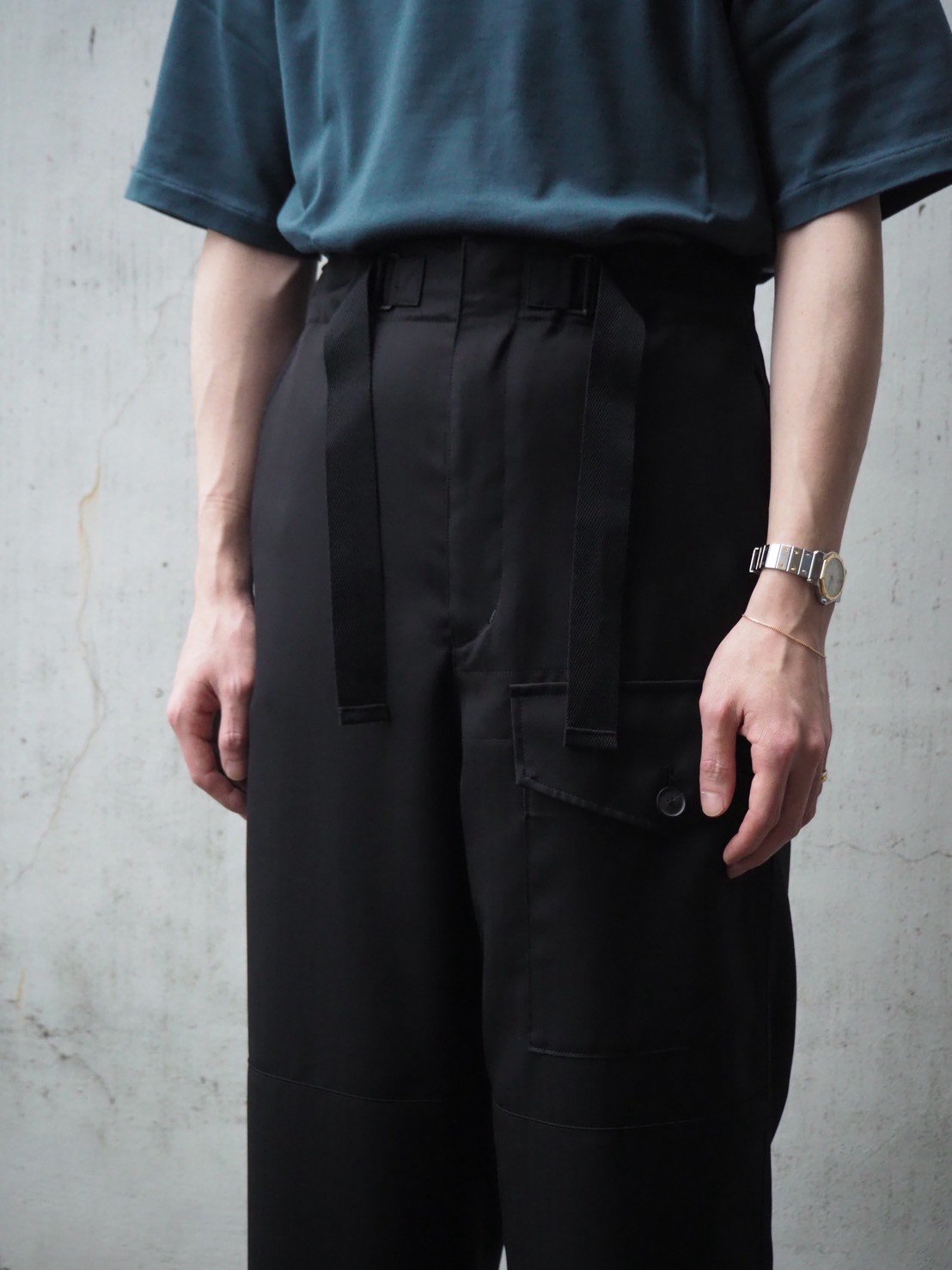 AURALEE(MENS) / WOOL HERRINGBONE CARGO PANTS |