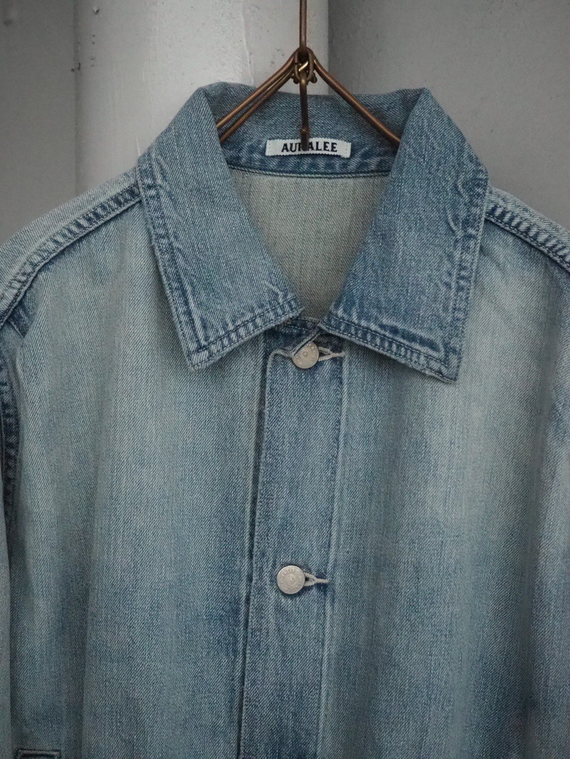 AURALEE(MENS) / FADED SELVEDGE LIGHT DENIM BLOU