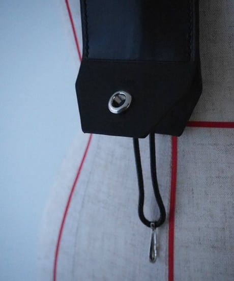 ED ROBERT JUDSON / ALT CARD & KEY CROCHET
