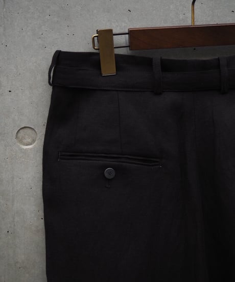 m's braque / BELTED TUCKED BAGGY PANTS