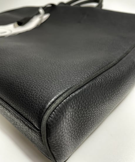 A / BRIEF TOTE