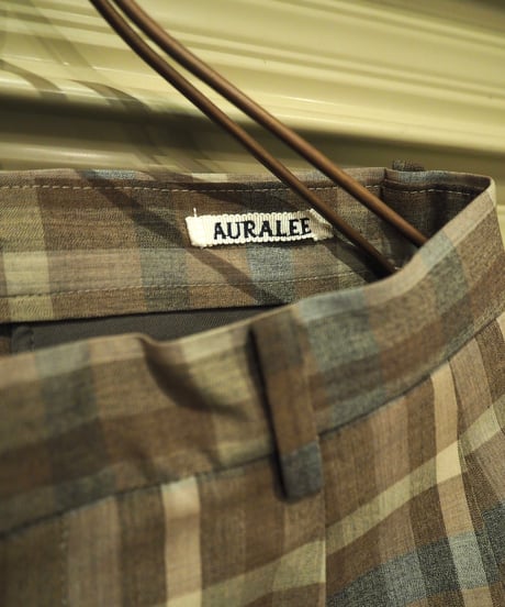 AURALEE(WOMENS) / SUPER FINE TROPICAL WOOL CHECK TWO-TUCK SLACKS