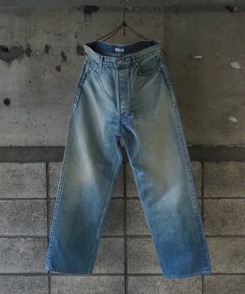 サイズ4 AURALEE SELVEDGE FADED HEAVY DENIM Selvedge Heavy Denim Wide Pant in Faded Indigo