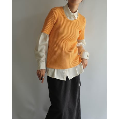 Orange half sleeve knit