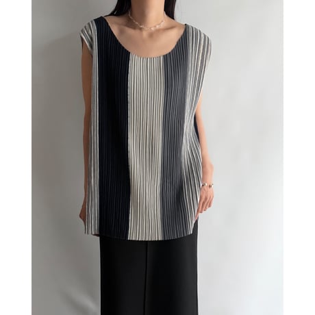 Dark blue vertical striped tops