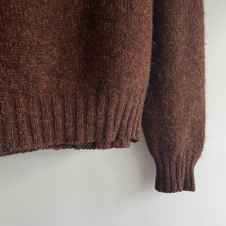 Brick-colored knit