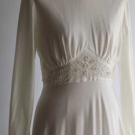 【RENTAL】Long train high neck dress