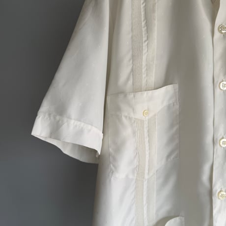 Design short-sleeved shirt