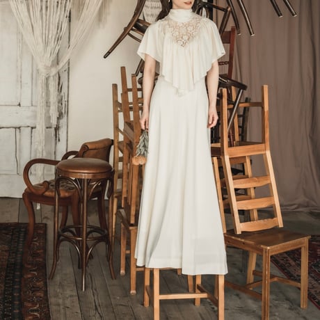 【RENTAL】High neck gathered dress