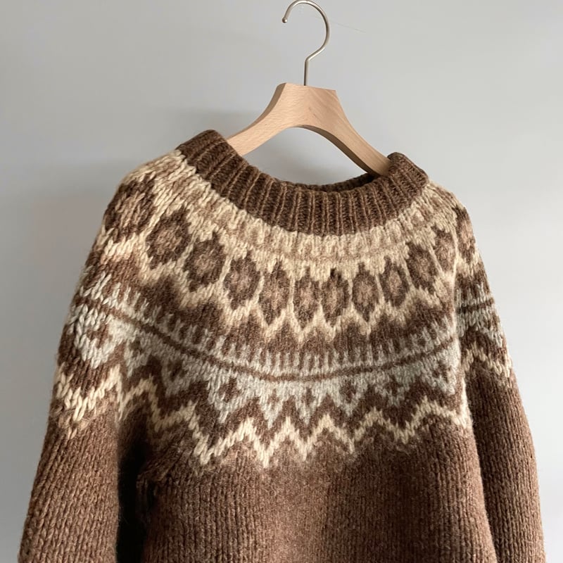 Vintage nordic knit | and C