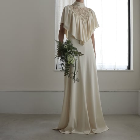 【RENTAL】High neck gathered dress