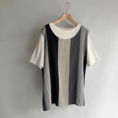 Dark blue vertical striped tops