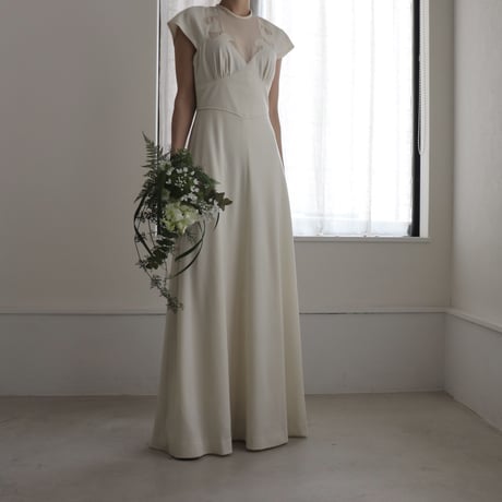 【RENTAL】Front see-through dress
