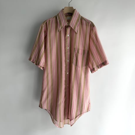 70s pinkstripe shirt