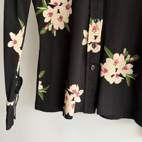 Classic flower shirt