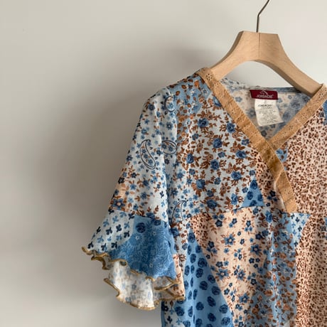Blue flower tops