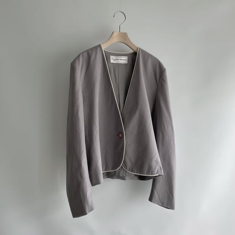 Piping grey jacket