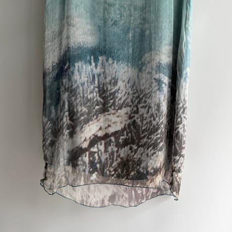 Sleeveless of the scenery