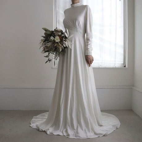 【RENTAL】Long train high neck dress