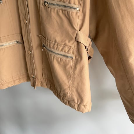 Beige design outer