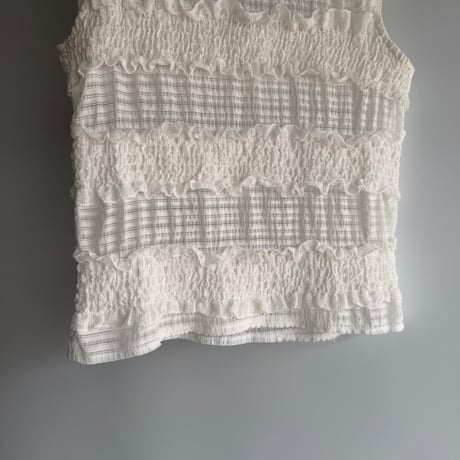 Frill tops