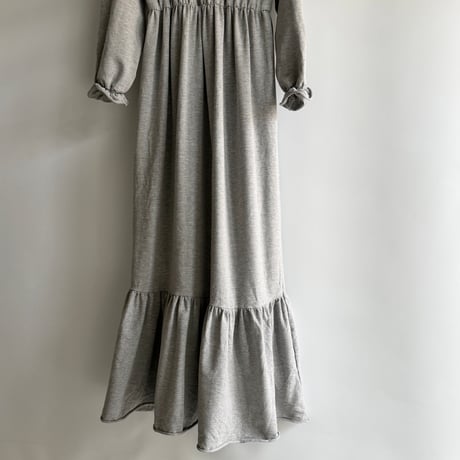Sweat ribbon collar dress