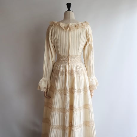 【RENTAL】Ivory cotton lace dress