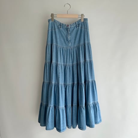 Voluminous denim tiered skirt