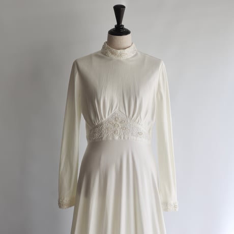【RENTAL】Long train high neck dress