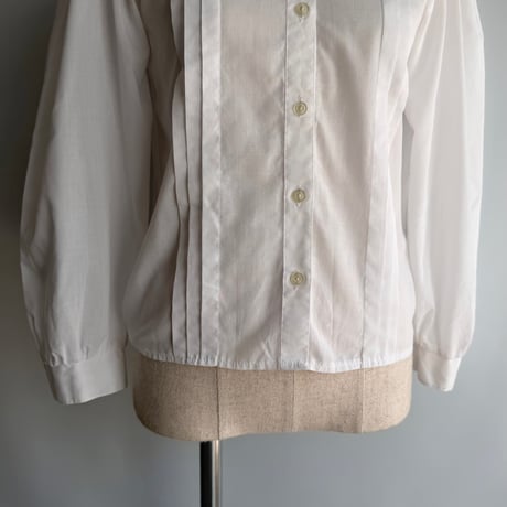Big collar blouse