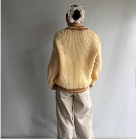 Butter yellow V-neck knit