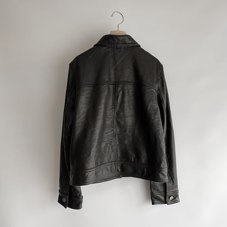 Collared leather jacket
