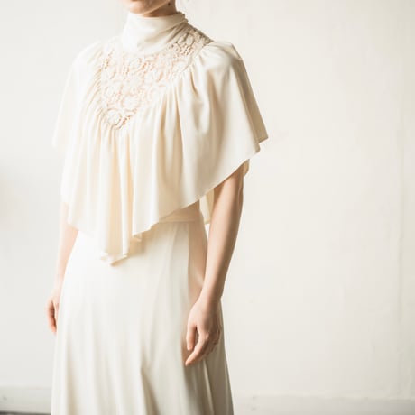 【RENTAL】High neck gathered dress
