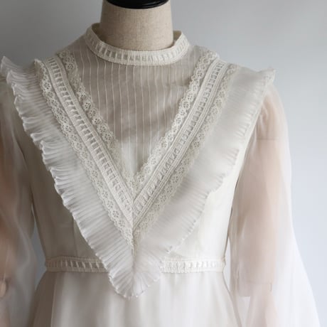 【RENTAL】White organdy high neck dress