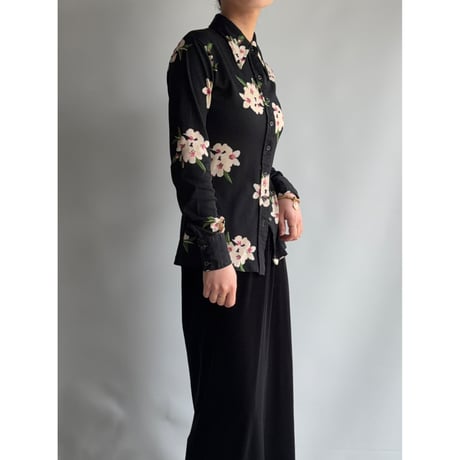 Classic flower shirt