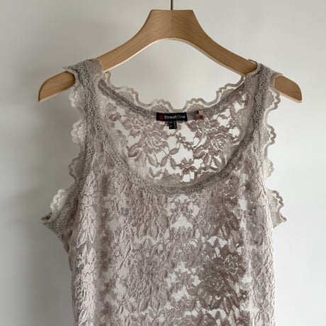Light gray lace tank top