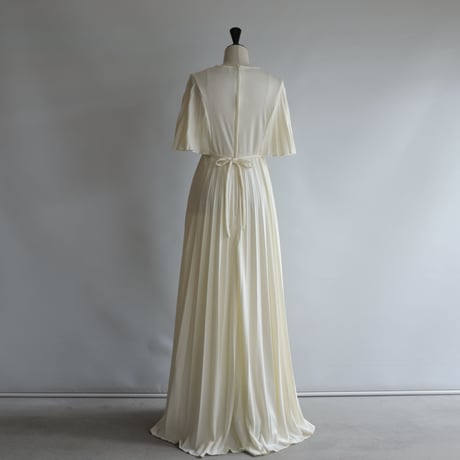 【RENTAL】Pleated dress
