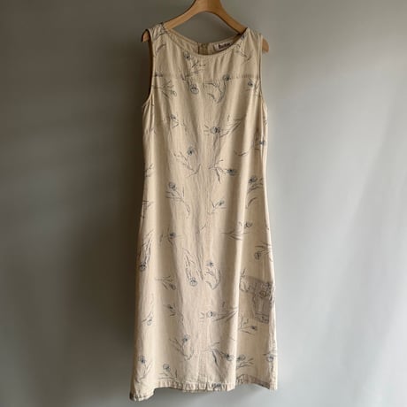 Floral sleeveless dress