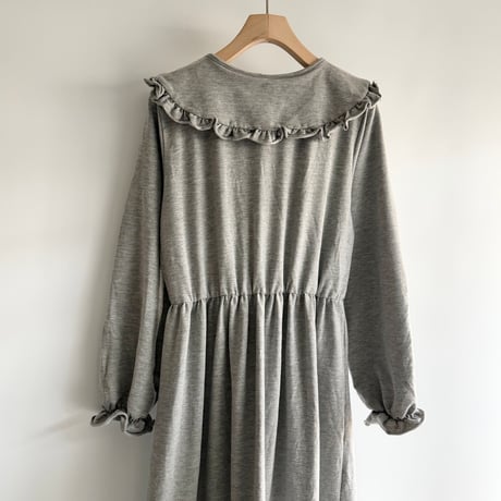 Sweat ribbon collar dress