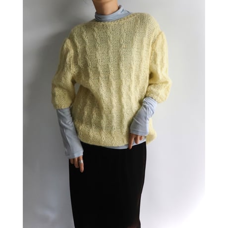 Yellow puff sleeve knit