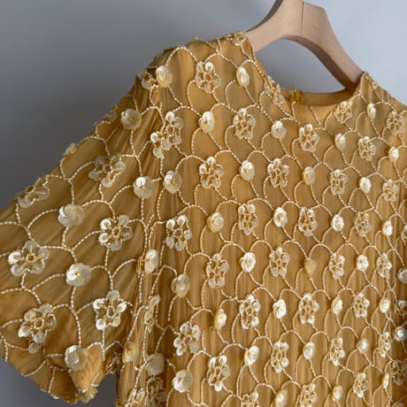 Bead flower sheer tops
