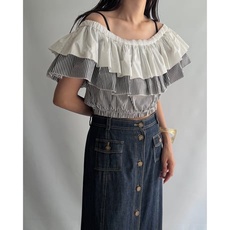 Frill off-shoulder tops