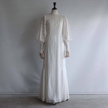【RENTAL】Full lace high neck dress